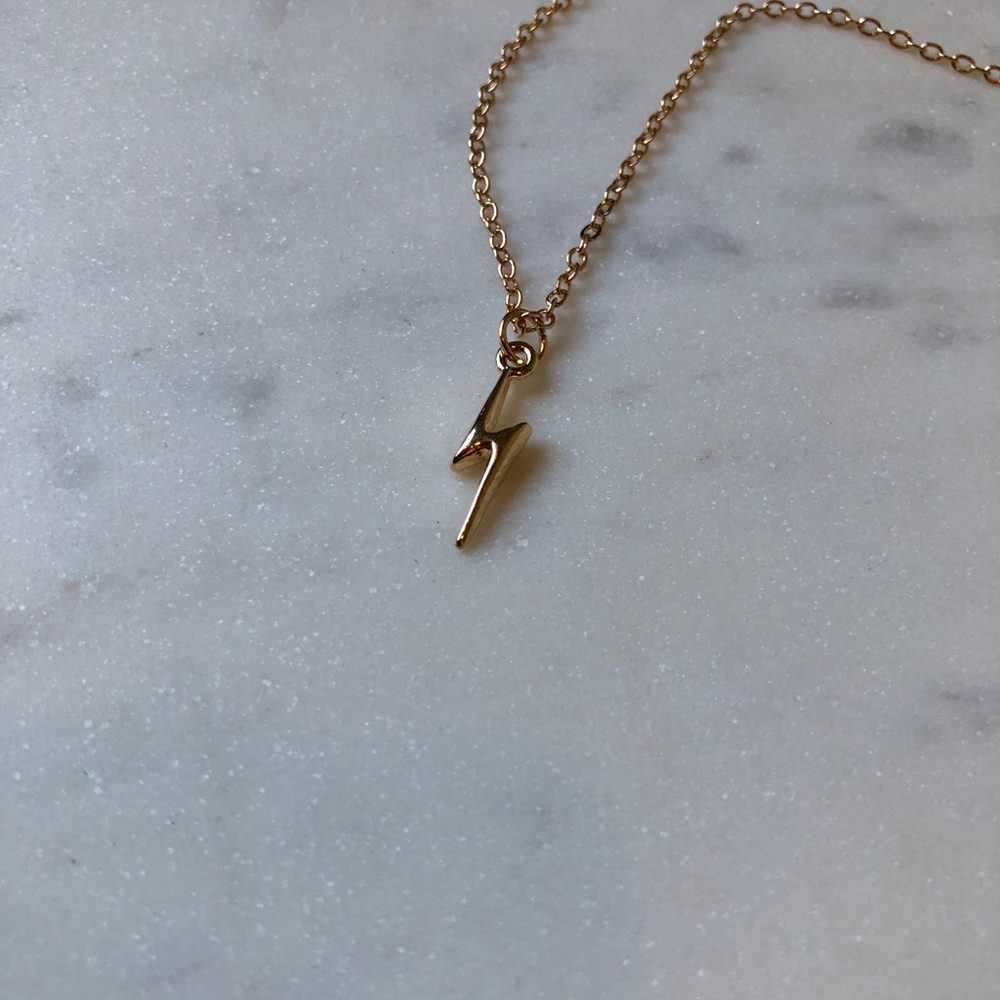 NWOT Harry Potter Lightening Bolt Necklace - Picture 2 of 4